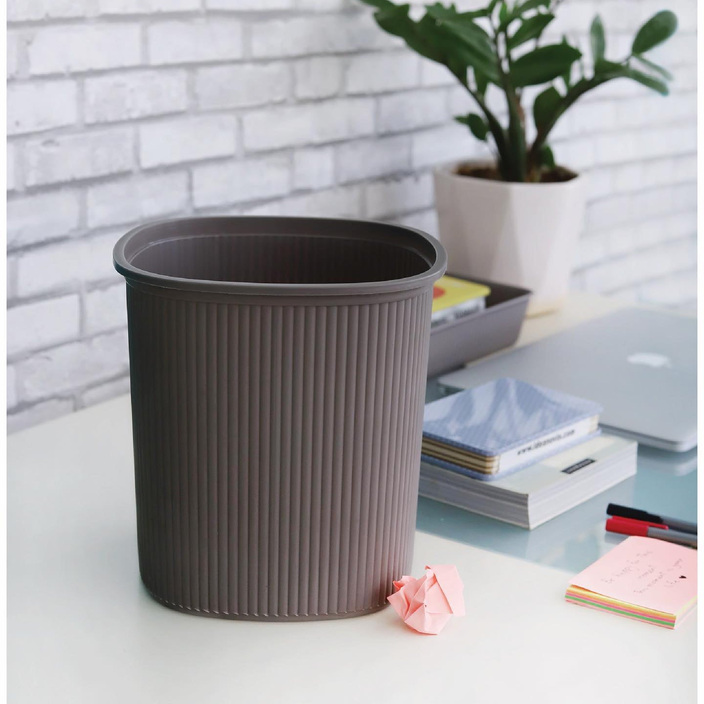 Duman Hiva Paper Dustbin (Stripped)