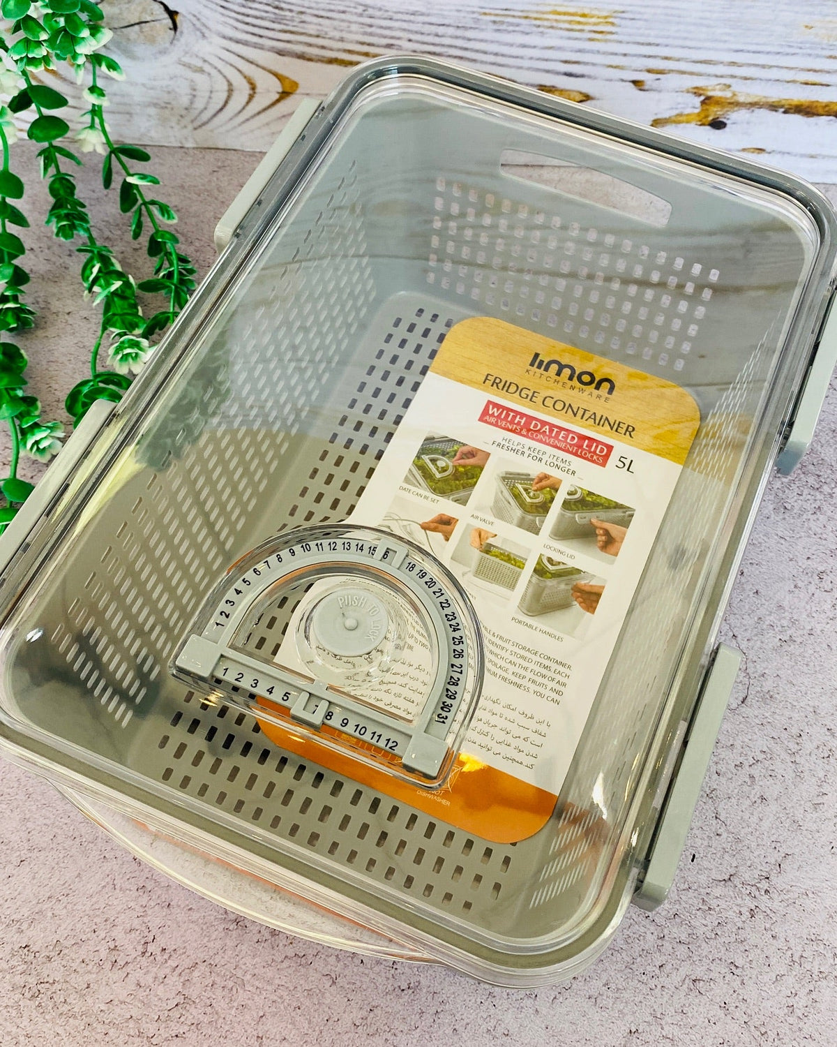 Limon Fridge Container with Dated Lids!