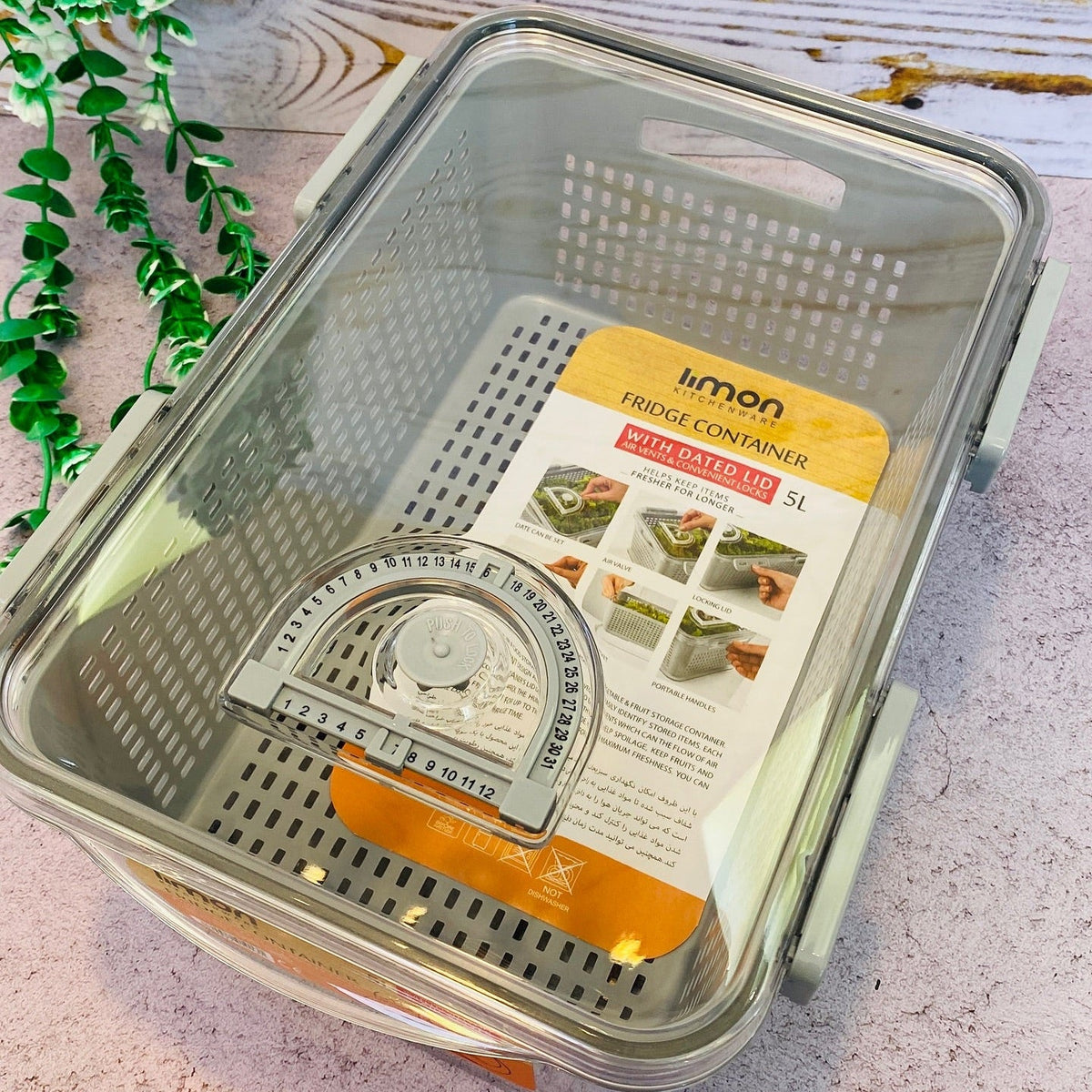 Limon Fridge Container with Dated Lids!