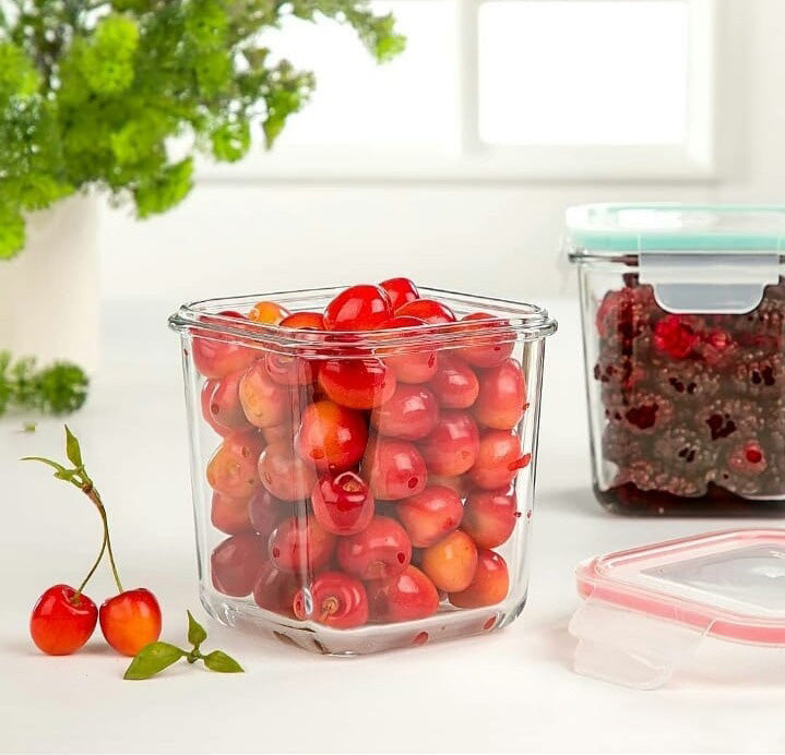 Limon Square Glass Container Four Lock (860-ml)
