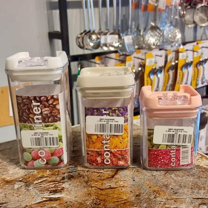 Limon Sarina Spice Canisters and Spice Jars (Square)