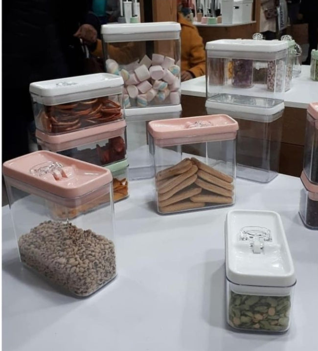 Limon Rectangular Canister Jar with Thumb Lid 1-L