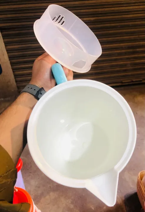 Hot & Cold Insulated Thermos Water Jug or Pitcher 2-L!