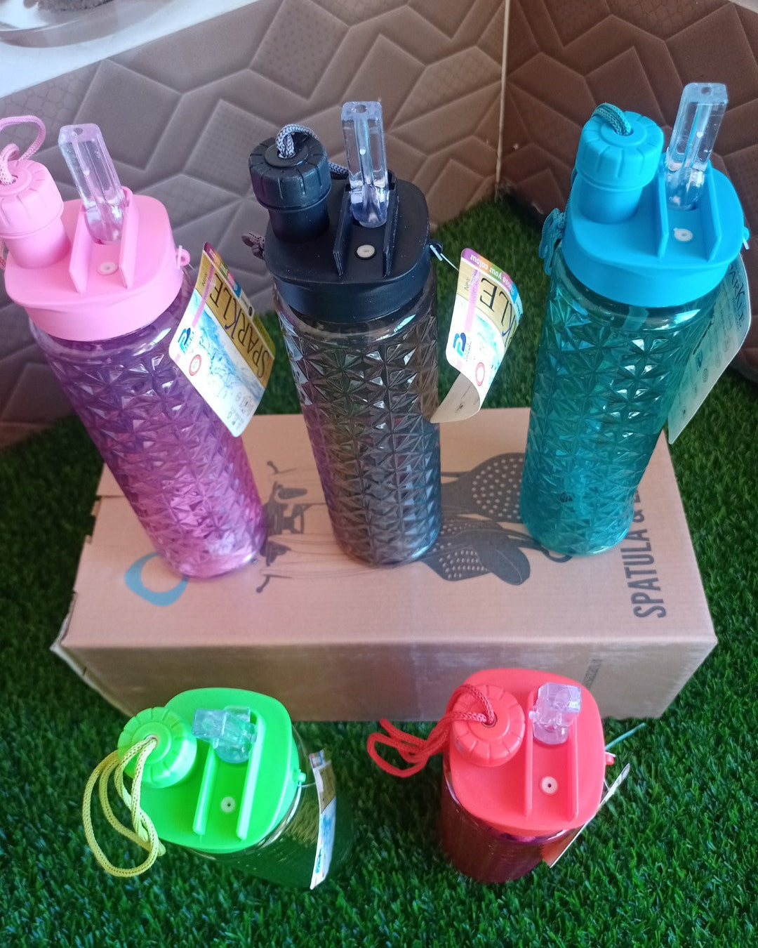 2 in 1 Sparkle Water Bottle 750 ml (Plastic)