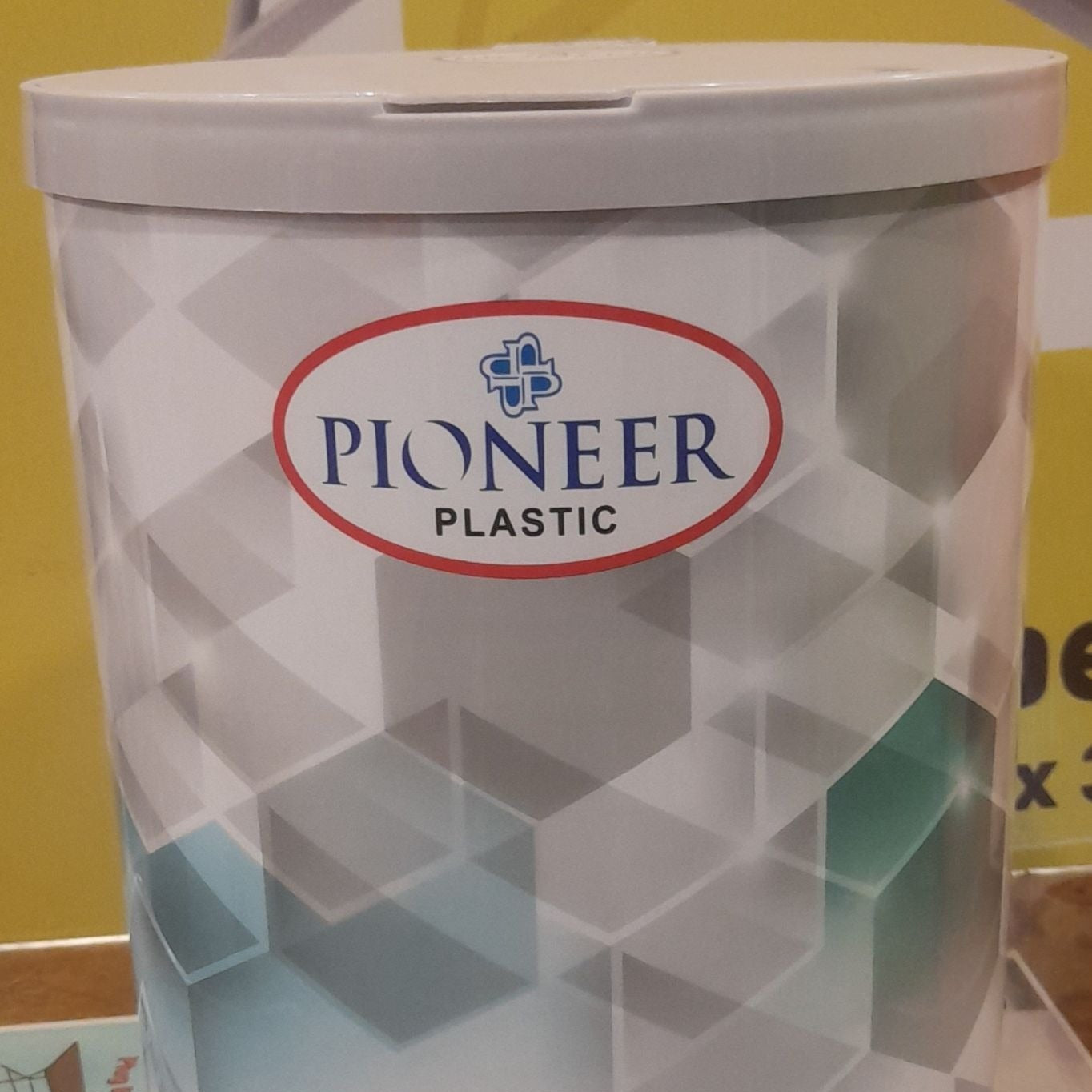 Pioneer Plastic Pedal Bin (Dustbin)!