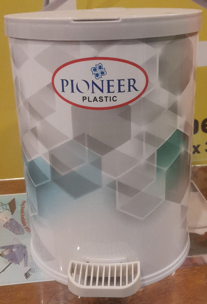 Pioneer Plastic Pedal Bin (Dustbin)!